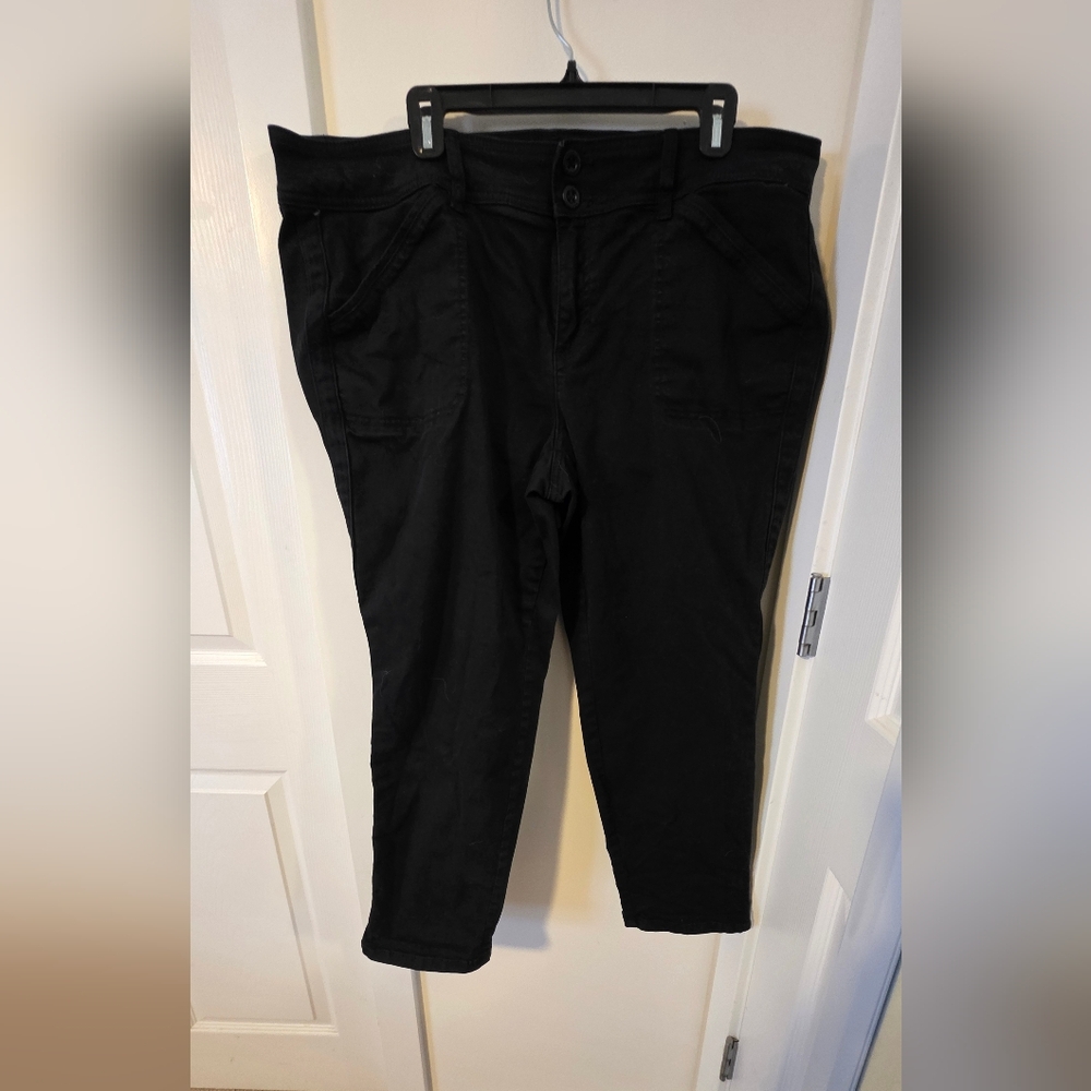 Torrid Women's Classic Black Chinos